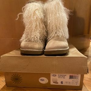 Ugg sheepskin cuff boot